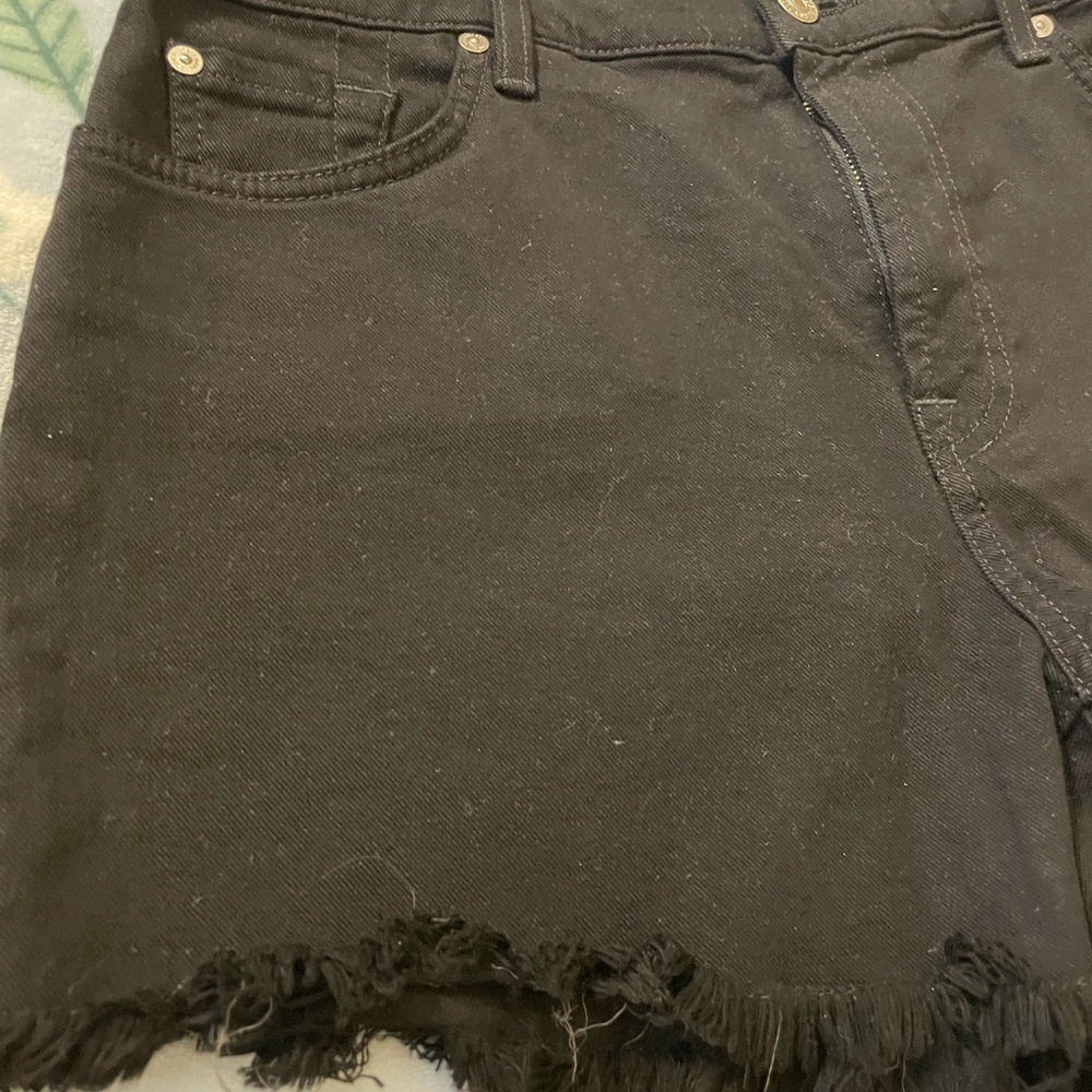 seven for all mankind black denim shorts - Picture 6 of 6